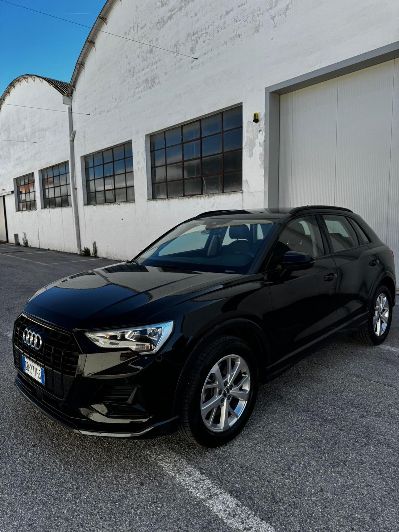 Audi Q3 40 TDI quattro S tronic Business Advanced