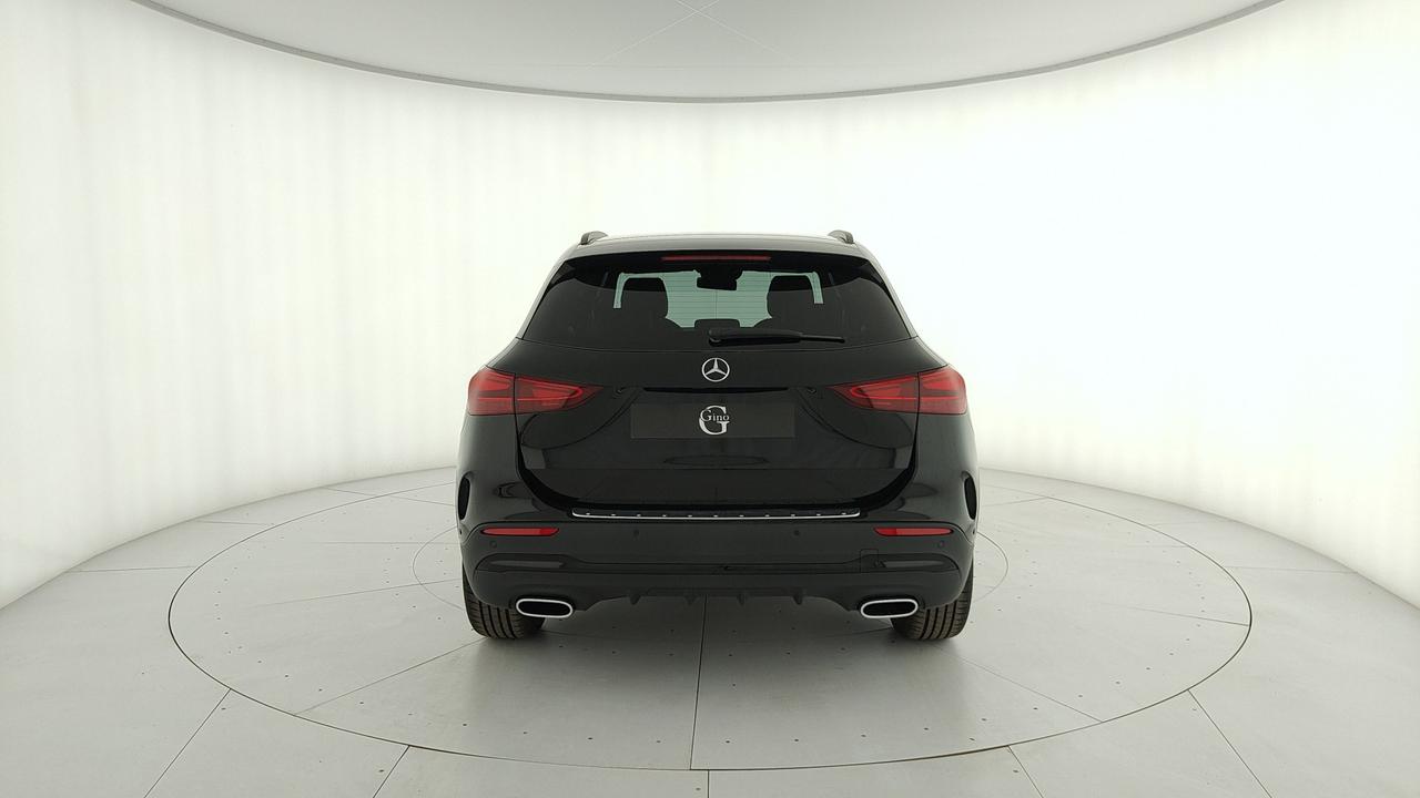 Mercedes-Benz GLA 200 d automatic