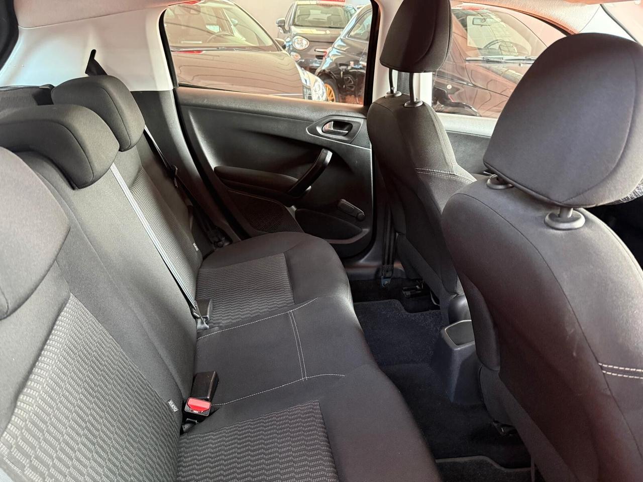 Peugeot 208 1.4 HDi 68 CV 5 porte Active