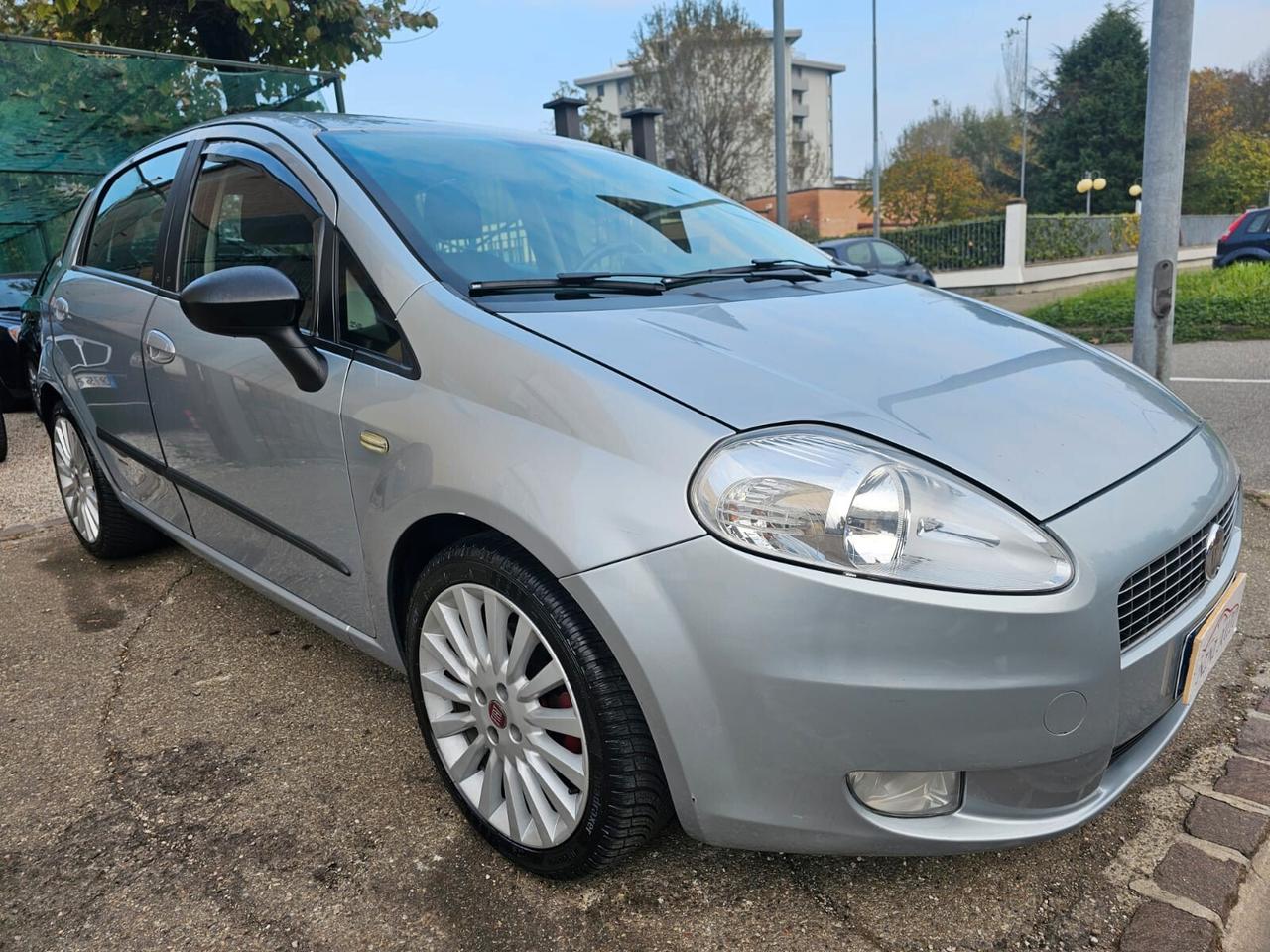 Fiat Grande Punto 1.3 Mjt 90cv Emotion*Xeno*17*Neopatentati*