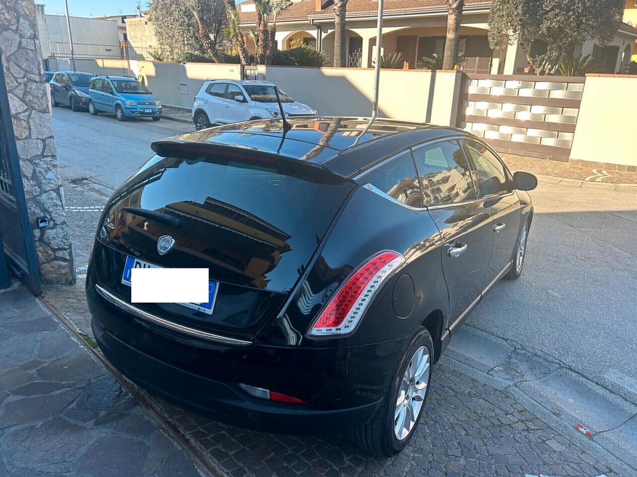 Lancia Delta 1.6 MJT DPF Platino