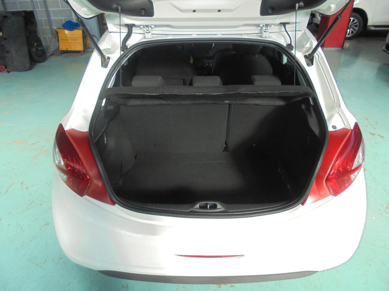 Peugeot 208 1.2 VTi 82 CV 5 porte Active
