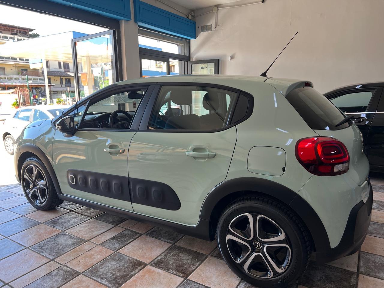 Citroen C3 PureTech 82 GPL Feel
