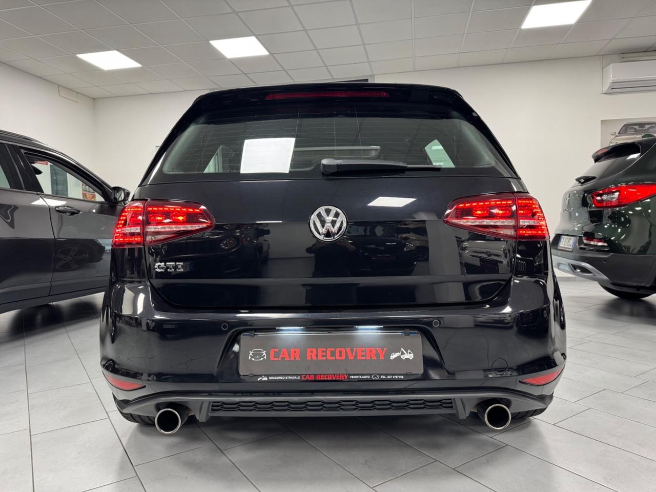 Volkswagen Golf GTI 2.0 TSI DSG TETTO
