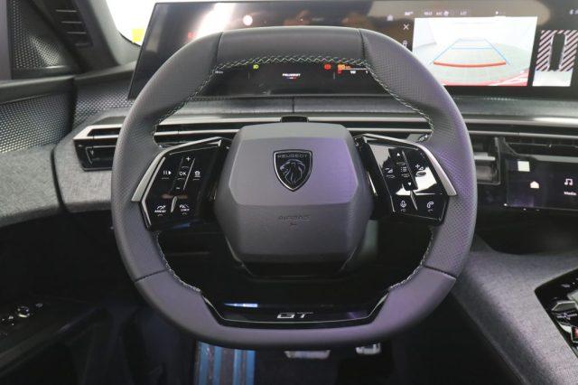 PEUGEOT 5008 3ª serie Hybrid 145 e-DCS6 GT