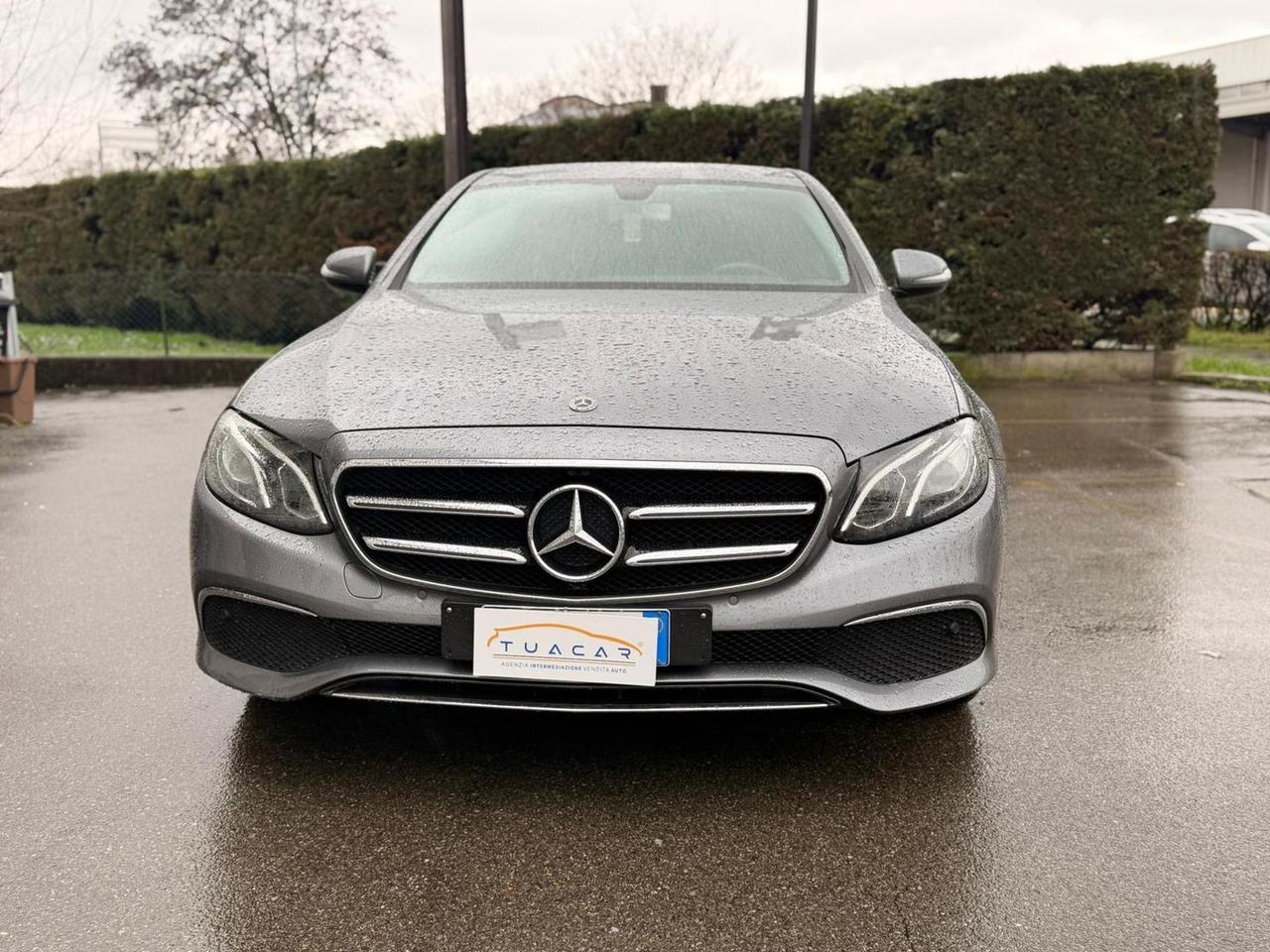Mercedes-Benz E 220 Business Sport E 220 D #9348