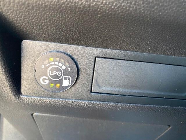 Captur TCe 12V 100 CV GPL Intens