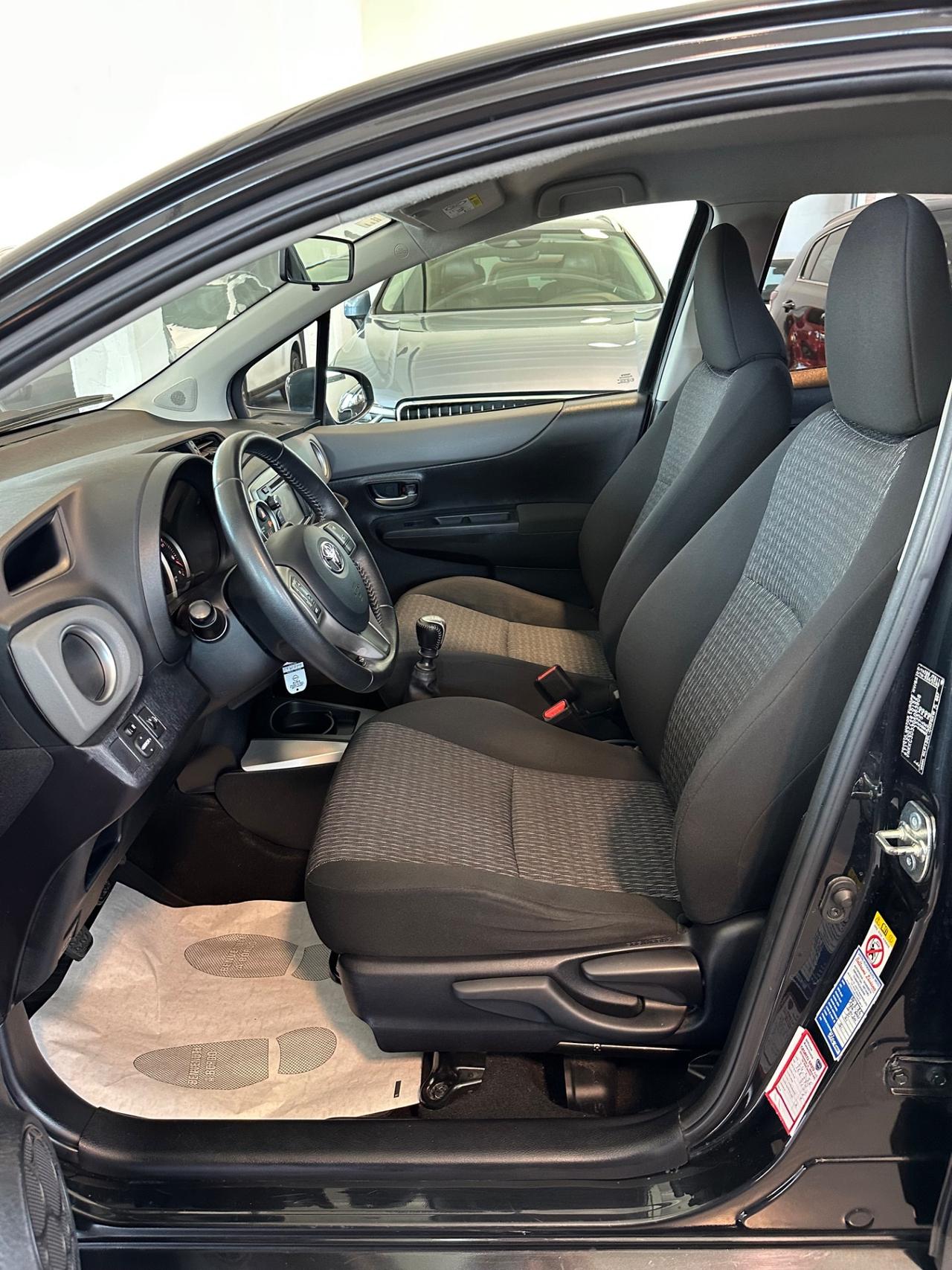 Toyota Yaris 1.4 D-4D 5 porte Lounge