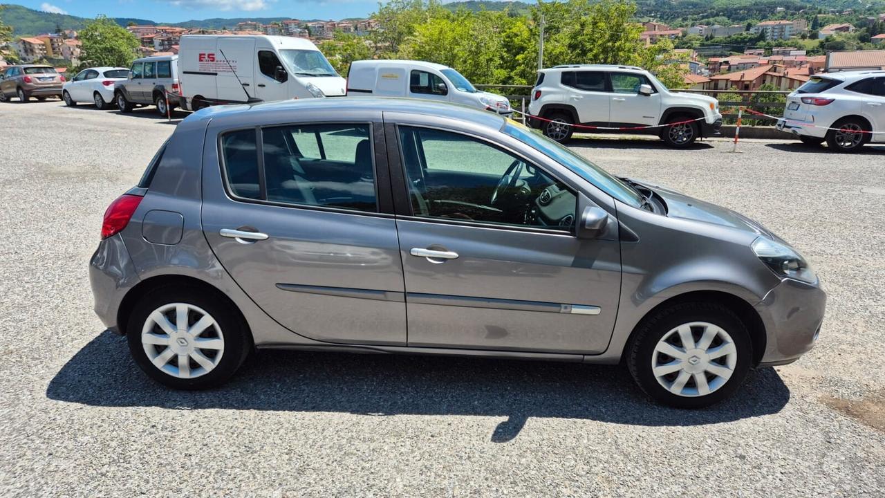 Renault Clio 1.2 16V 5p Dynamique -2011 -Navigatore