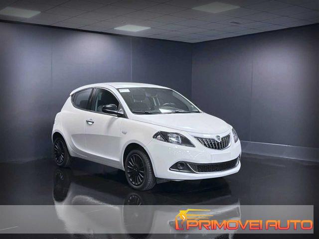 LANCIA Ypsilon 1.0 FireFly 5 porte S&S Hybrid Ecochic Silver