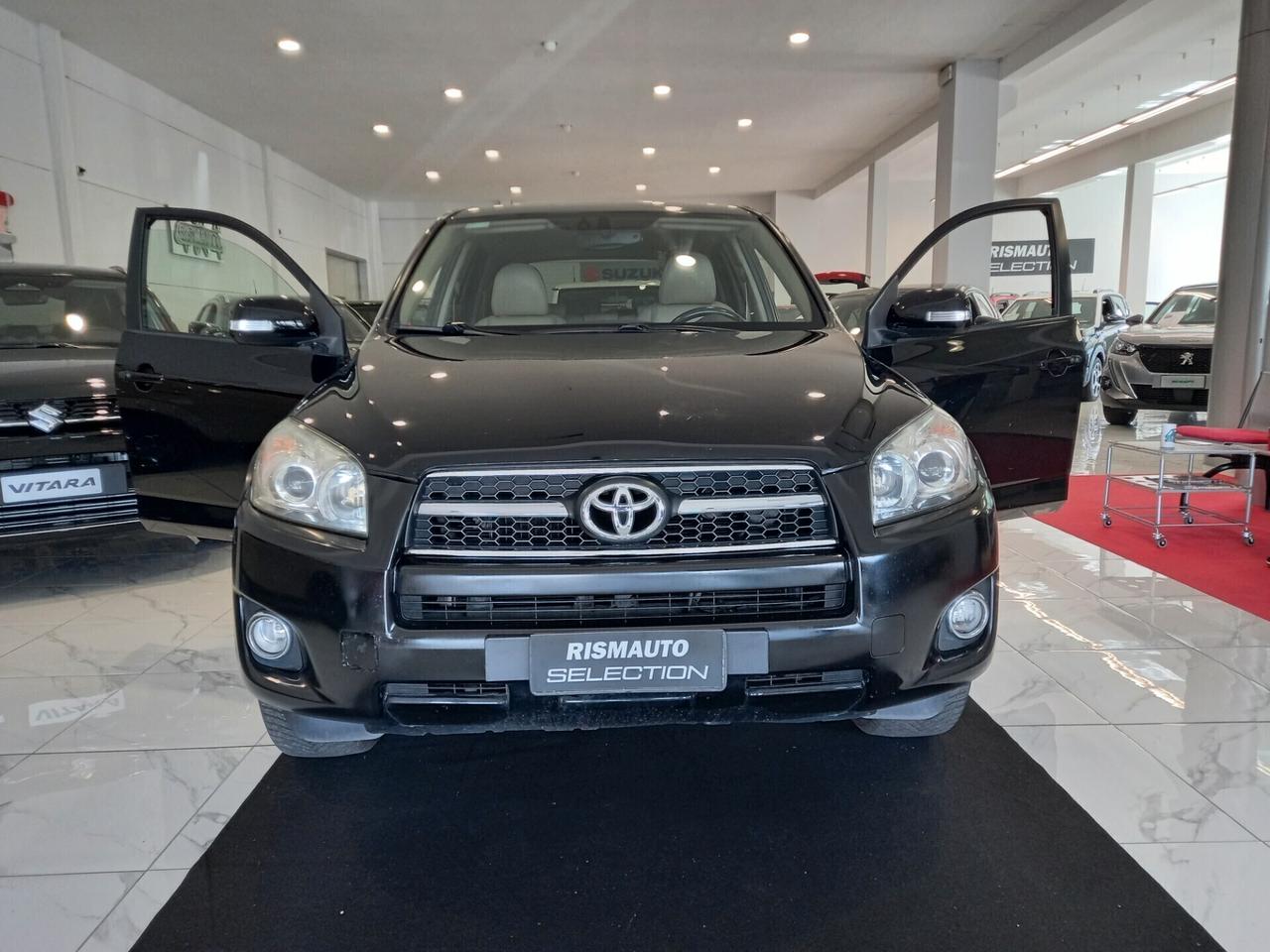 Toyota RAV 4 RAV4 Crossover 2.2 D-Cat A/T 150 CV Luxury