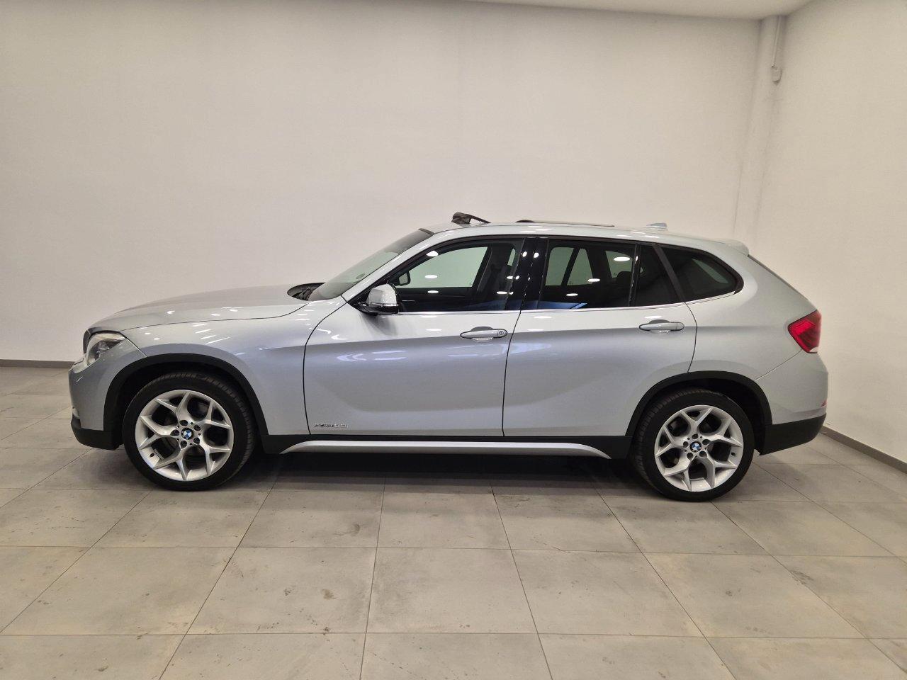 BMW X1 xdrive20i X-Line - Sens. Park. - Tetto