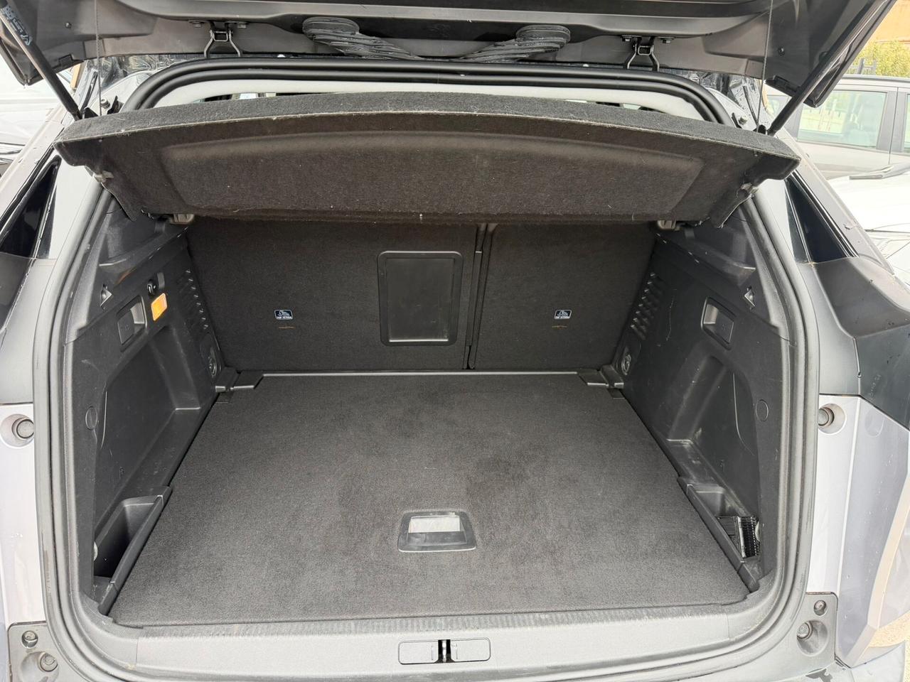 Peugeot 3008 BlueHDi 130 S&S EAT8 Allure Pack