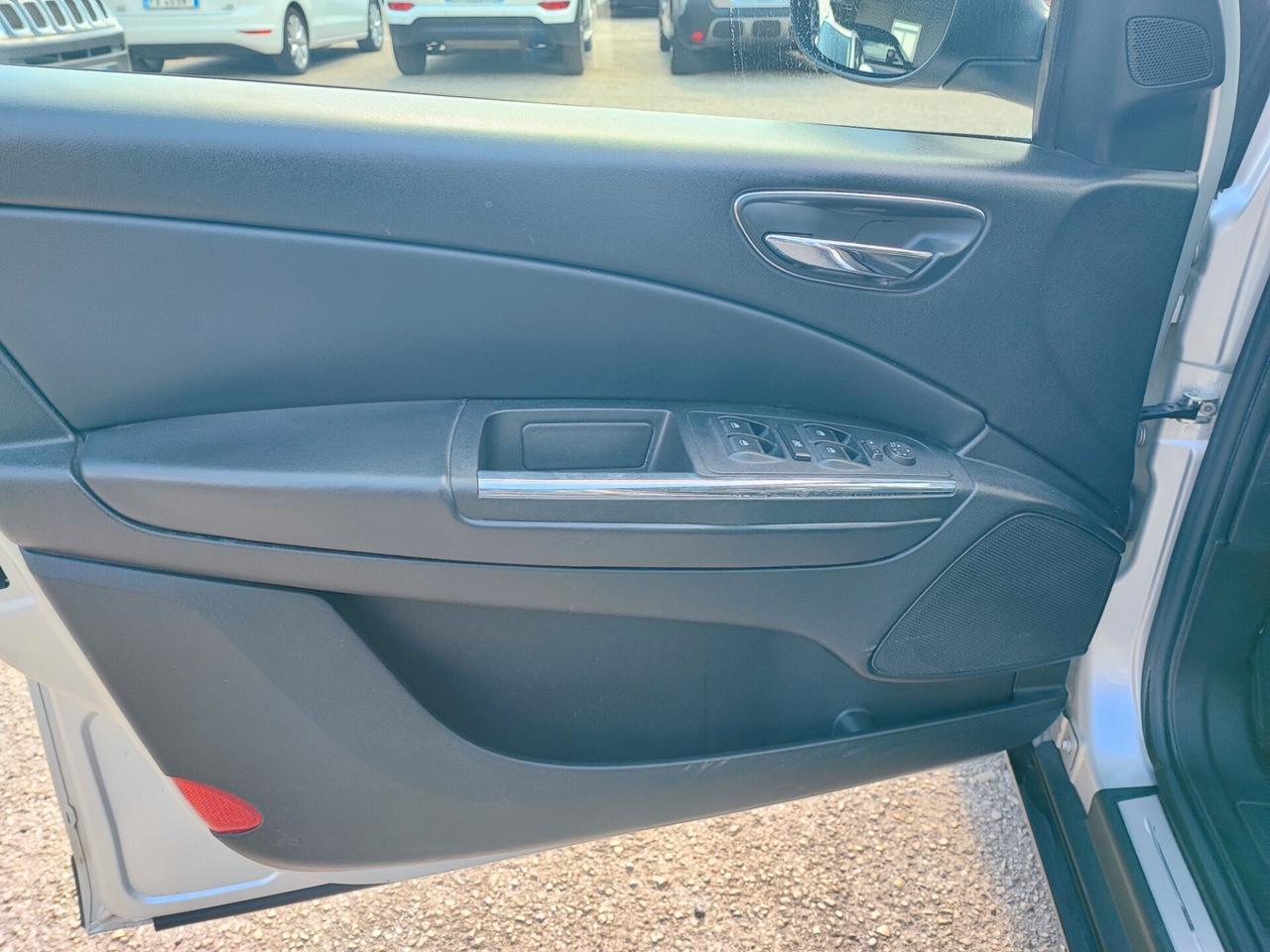 Lancia Delta 1.6 MJT Silver