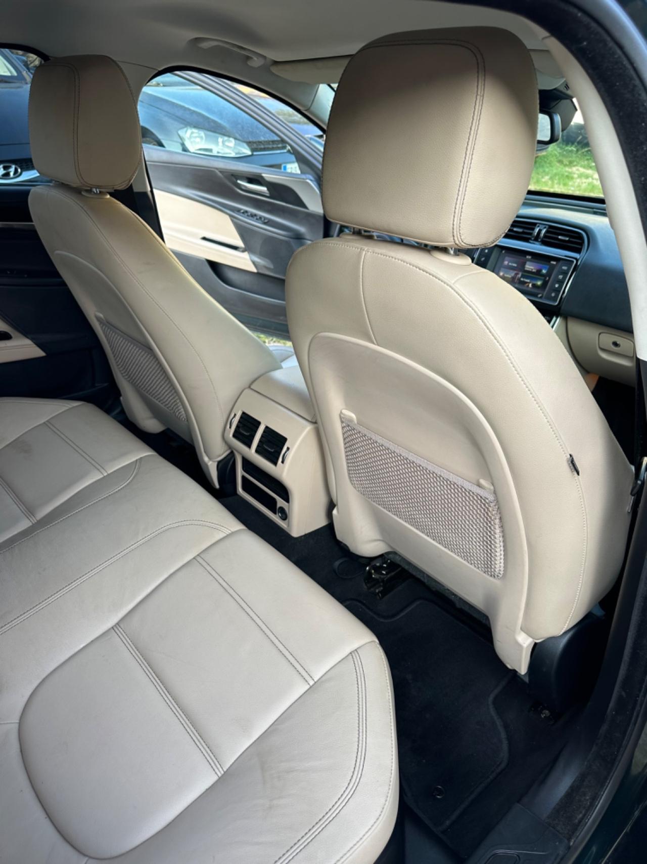 Jaguar XE 2.0 D PRESTIGE KMCERT UNICOPR