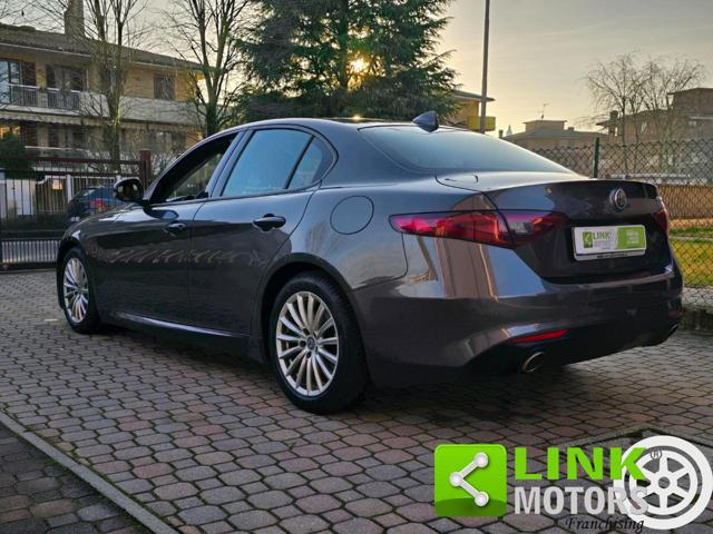 ALFA ROMEO Giulia 2.2 Turbodiesel 180 CV AT8 Business Sport