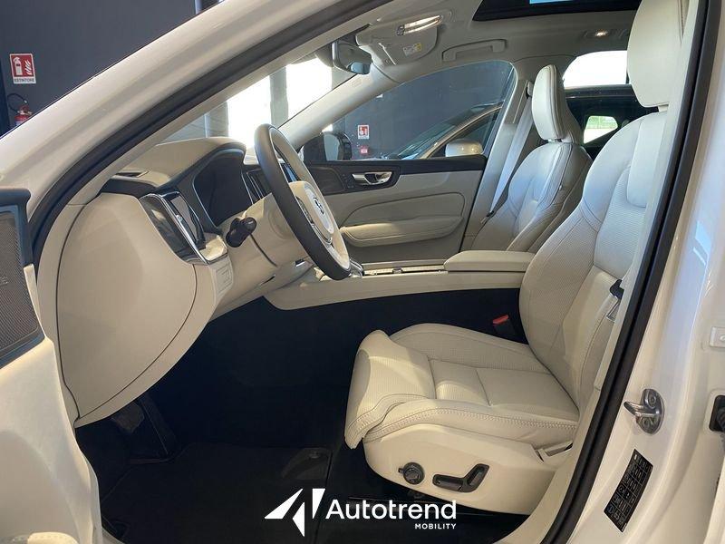 Volvo XC60 T6 253+145 CV AWD Plug-in Hybrid Automatica Recharge Ultimate Dark