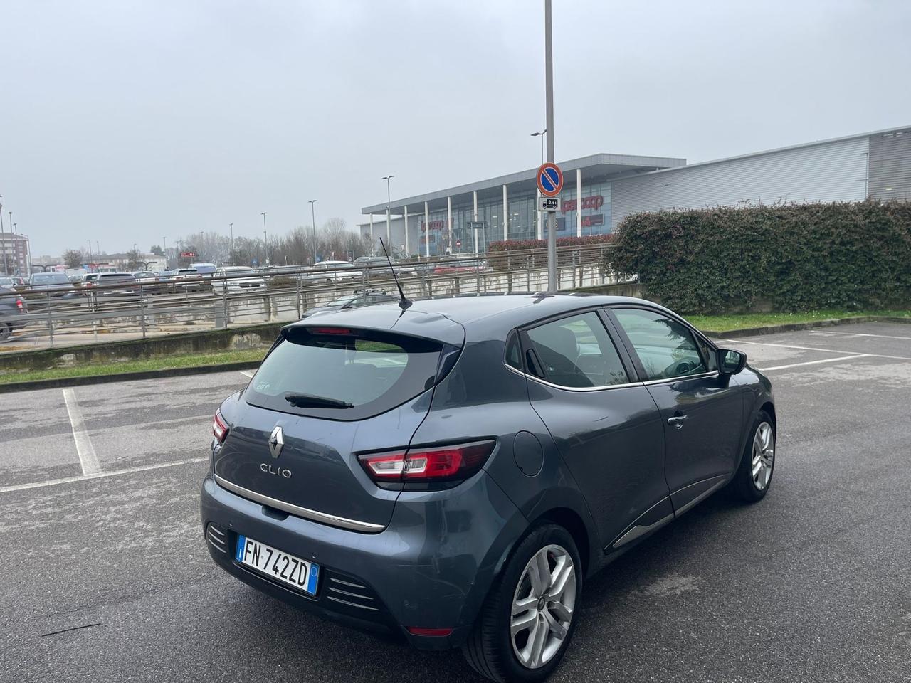 Renault Clio TCe 12V 90 CV Start&Stop 5 porte Energy duel