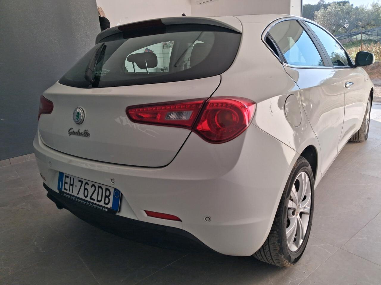 Alfa Romeo Giulietta 1.6 JTDm-2 105 CV Distinctive