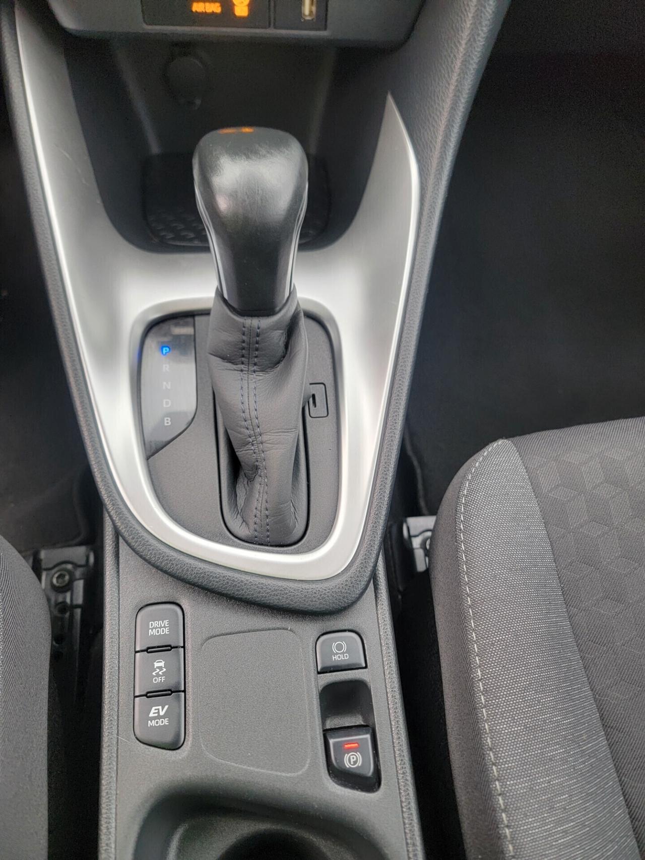 Toyota Yaris 1.5 Hybrid 5 porte Active GARANZIA PERMUTE