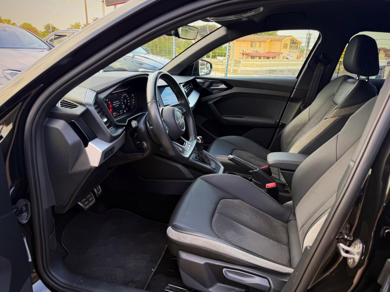 Audi A1 SPB 40 TFSI S tronic Identity Black Garanzia 12 Mesi