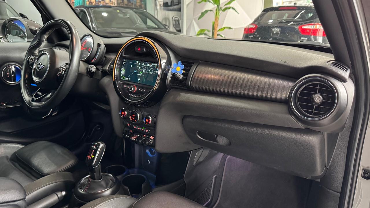 Mini 2.0 Cooper SD aut. Hype 5 porte-2019