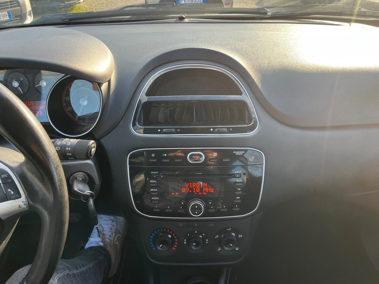 Fiat Punto 1.2 8V 5 porte Lounge 2015 123.000 km