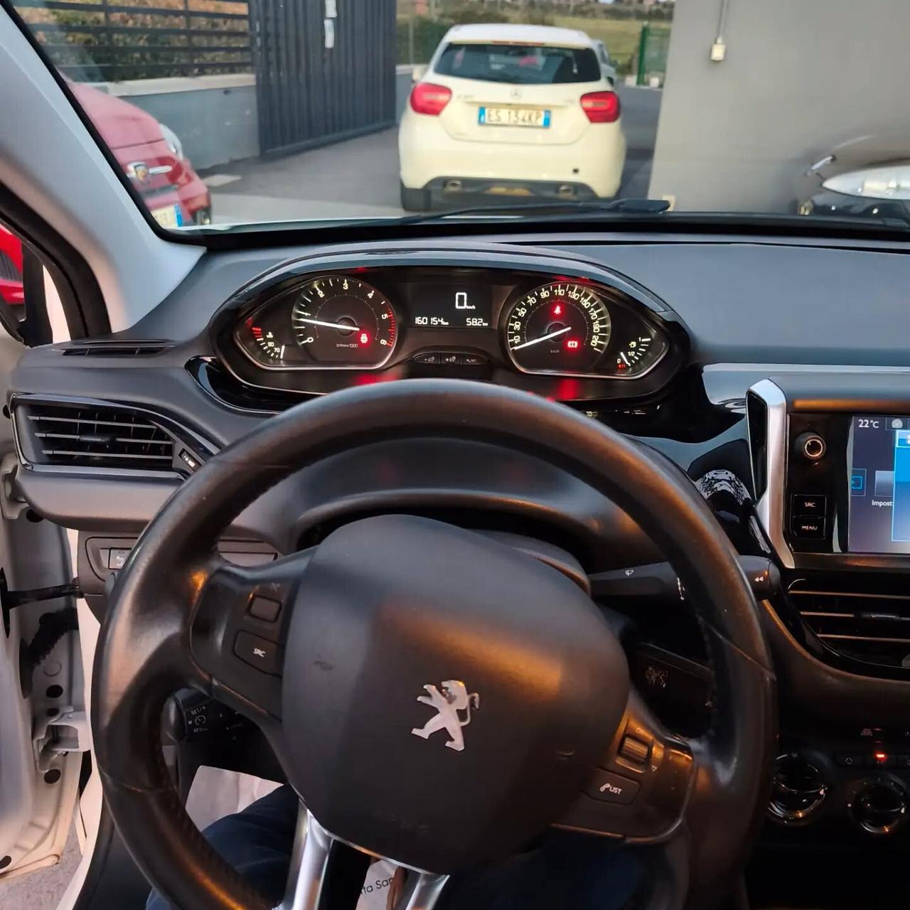 Peugeot 208 BlueHDi 75 OK NEOPATENT