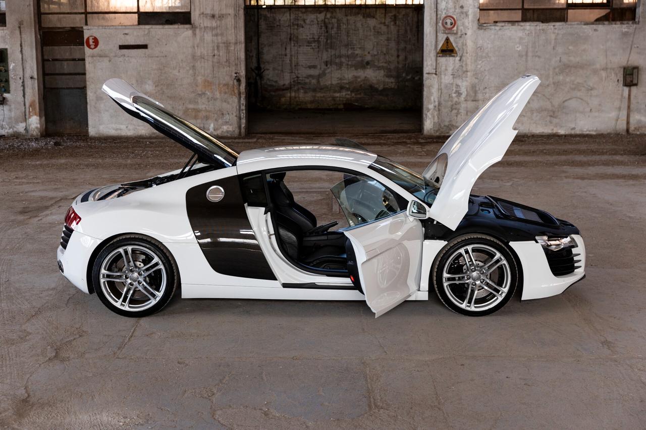 Audi R8 4.2 V8 FSI quattro