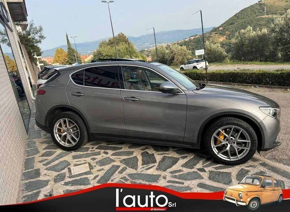 Alfa Romeo Stelvio 2.2 Turbodiesel 210 CV AT8 Super Q4 TETTO