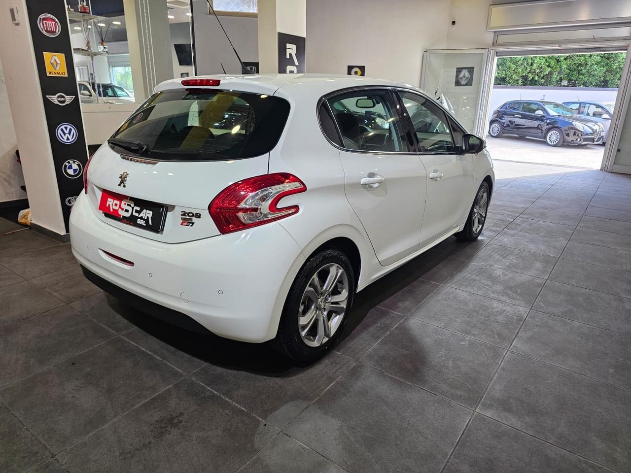 Peugeot 208 1.6 HDi 115 CV Allure 84.000km