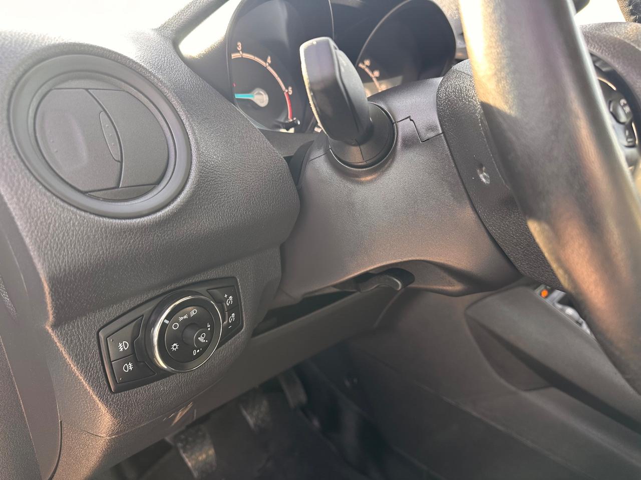 FORD TRANSIT COURIER FURGONATA 1.5 TDCI 75 CV TREND