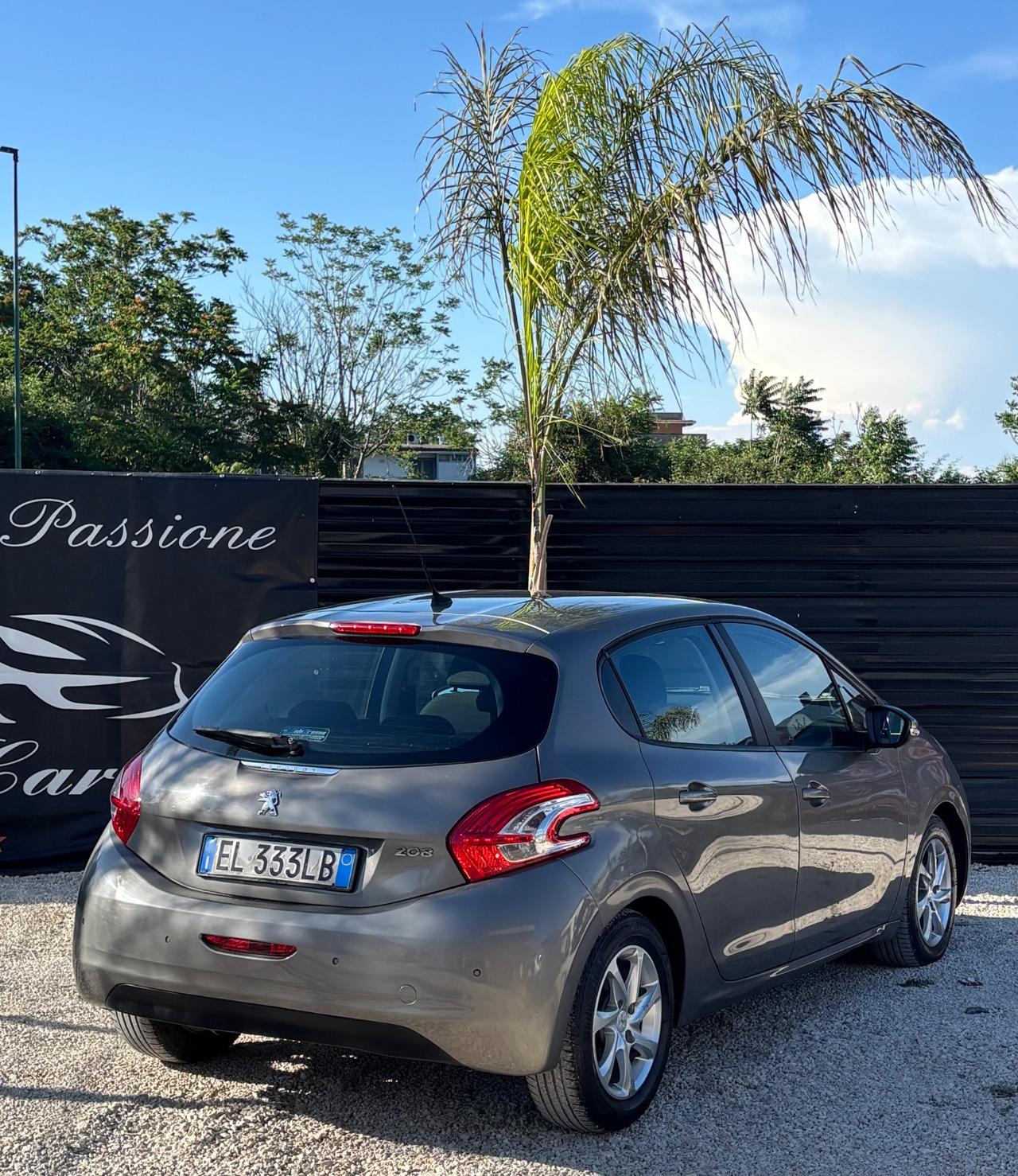 Peugeot 208 1.4 HDi 68 CV 5 porte Allure
