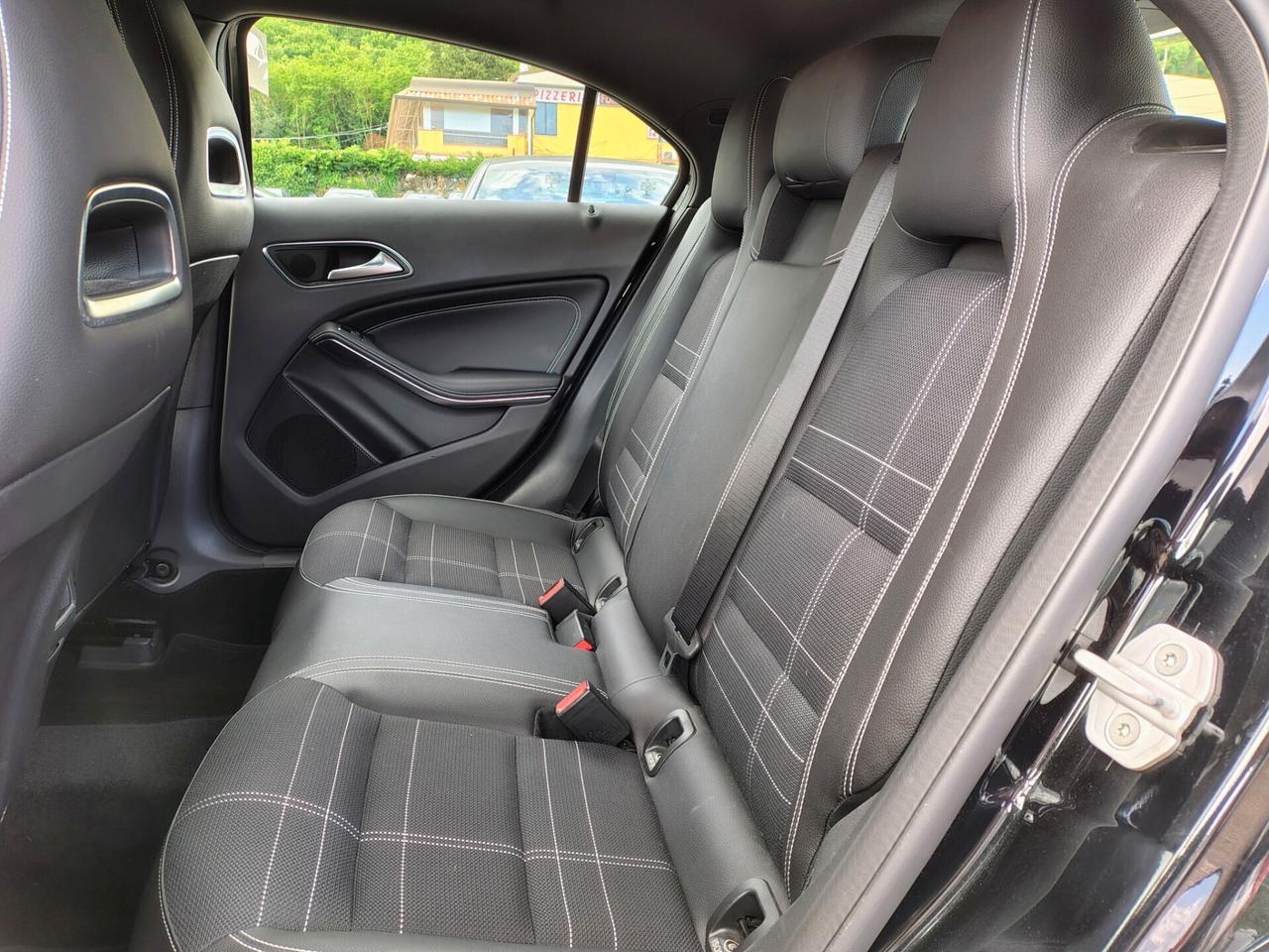 Mercedes-benz A 160 A 160 d Premium