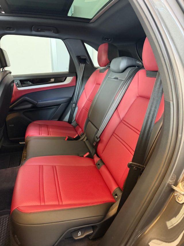 PORSCHE Cayenne 3.0 V6 E-Hybrid //TETTO//CARTIER//PARI AL NUOVO//