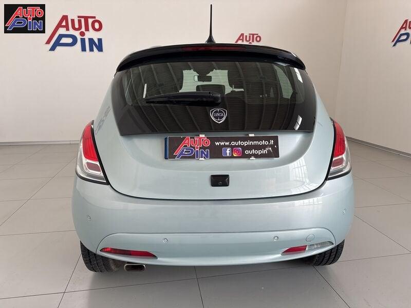 Lancia Ypsilon Ypsilon 1.0 FireFly 5 porte S&S Hybrid Platino