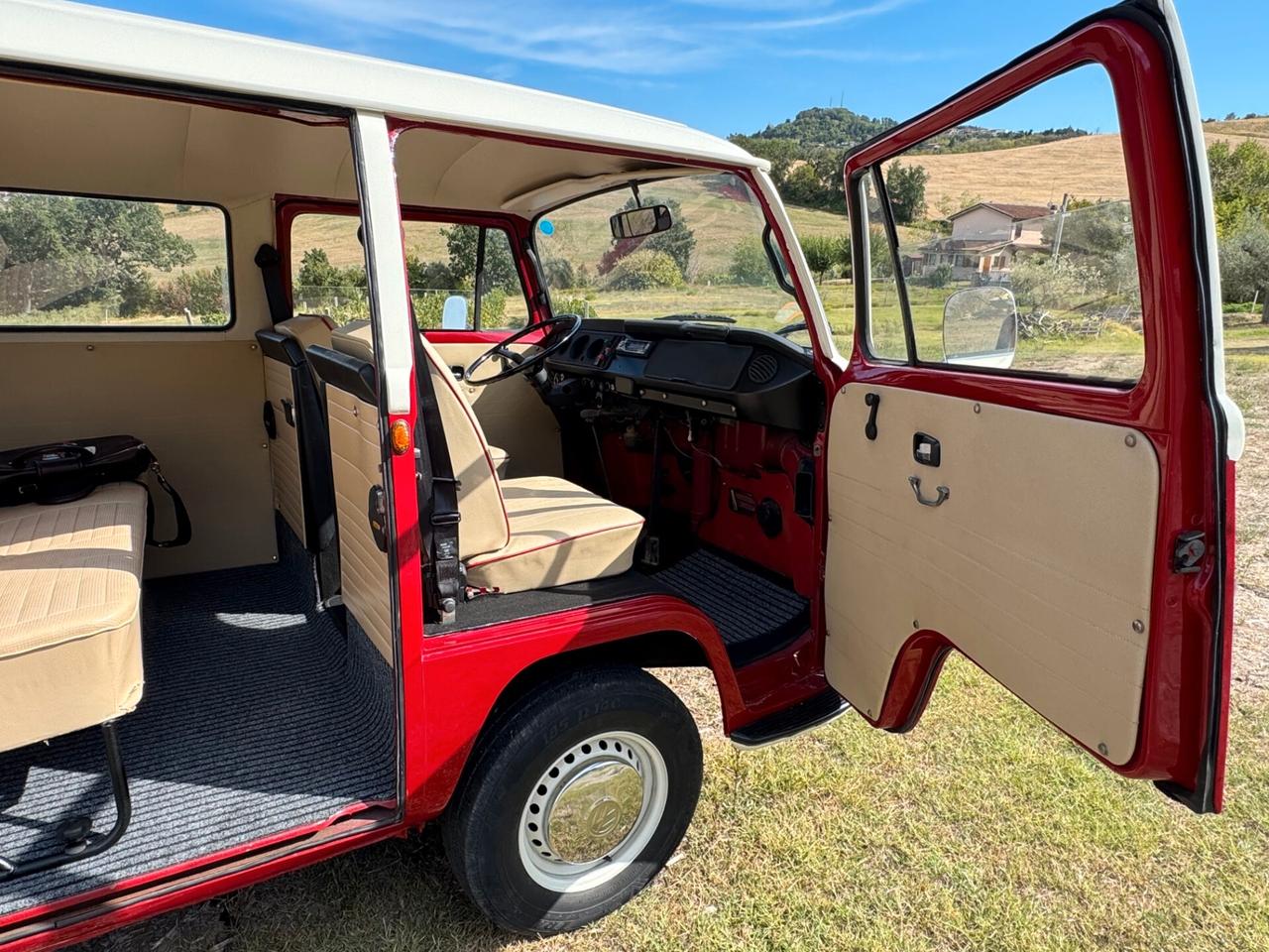 Volkswagen T2 bicolor