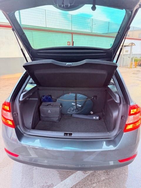 Skoda Rapid 1.6 TDI CR 105 CV Ambition