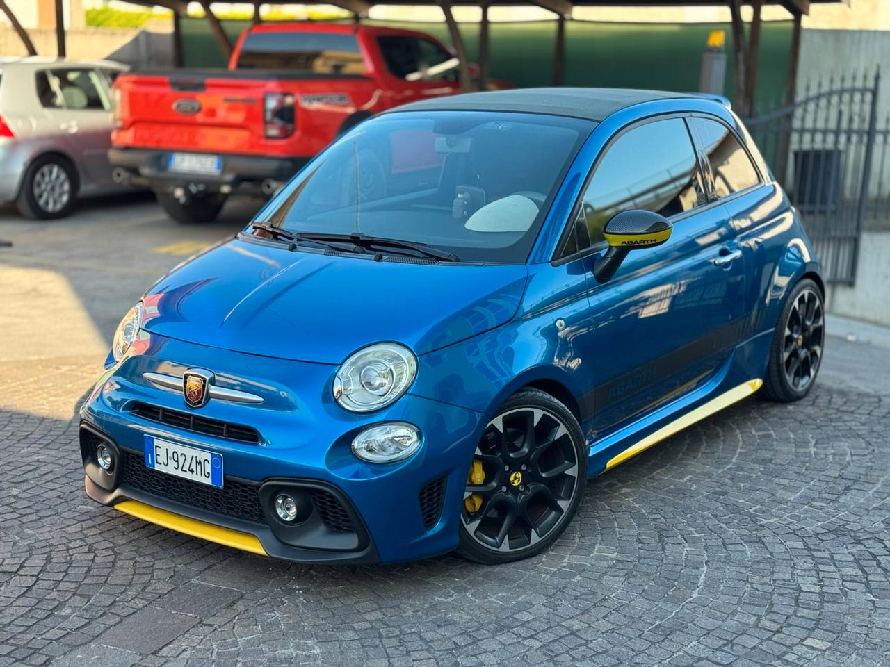 Abarth 500 C 1.4 Turbo T-Jet MTA Bicolore