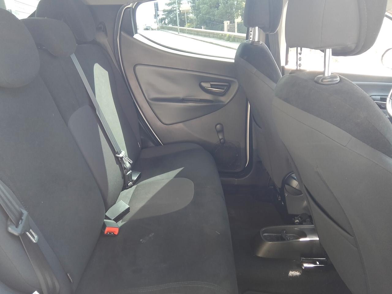 Lancia Ypsilon 1.2 69 CV 5 porte S&S Gold GPL