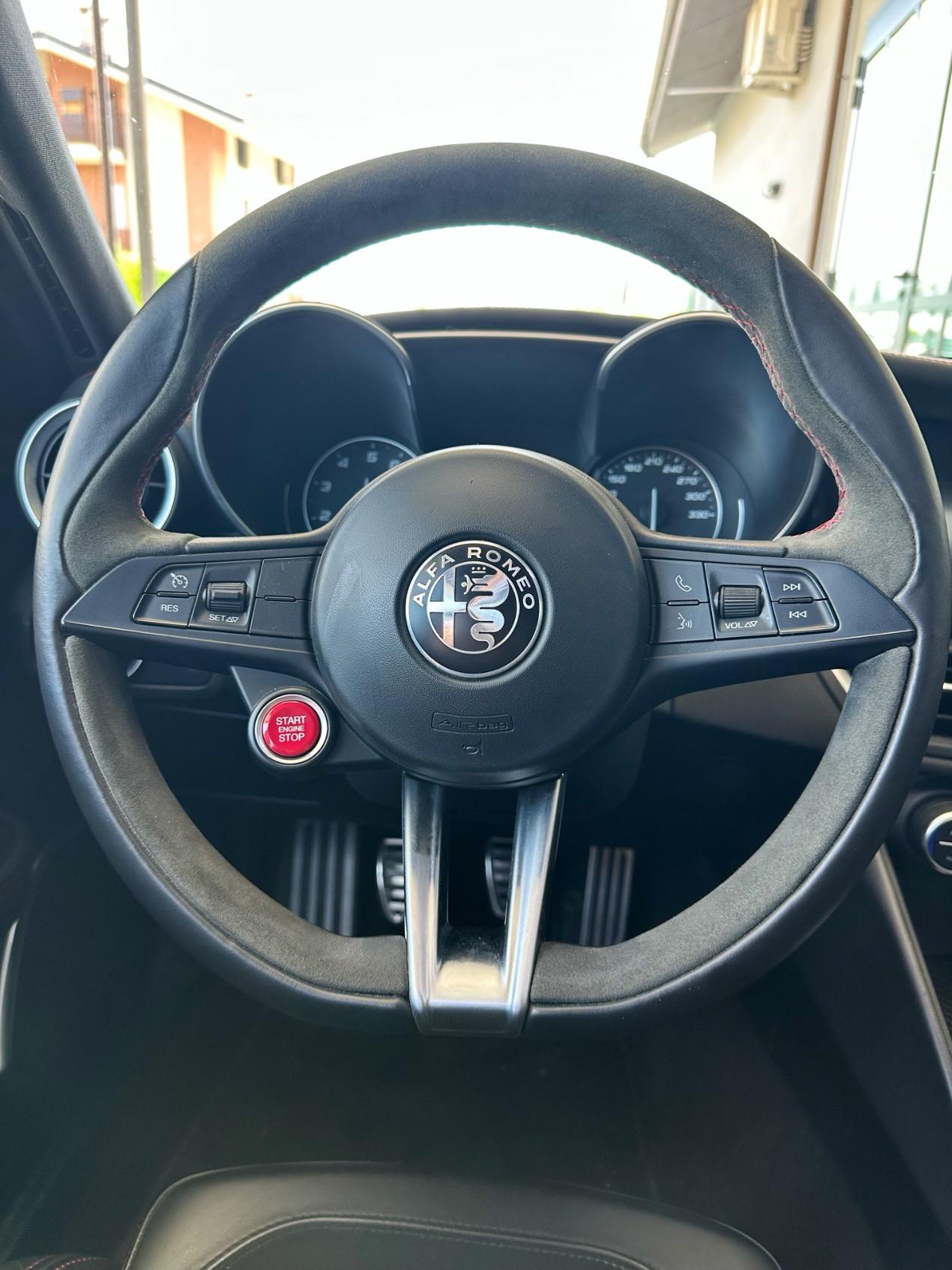 Alfa Romeo Giulia Berlina Giulia 2.9 t V6 Quadrifoglio 510cv