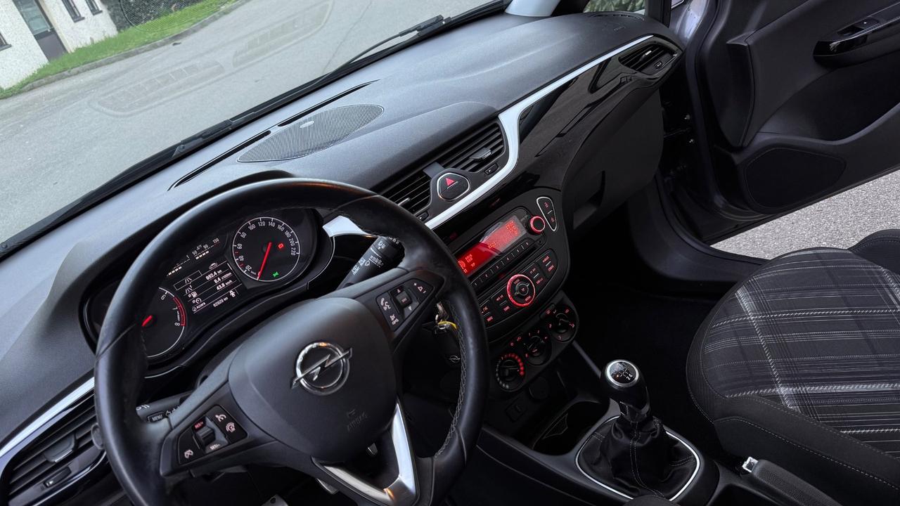 Opel Corsa 1.2 Coupé b-Color Unico prop