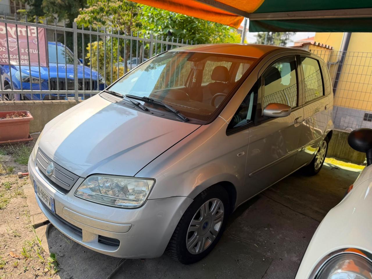 Fiat Idea 1.4 16V Emotion