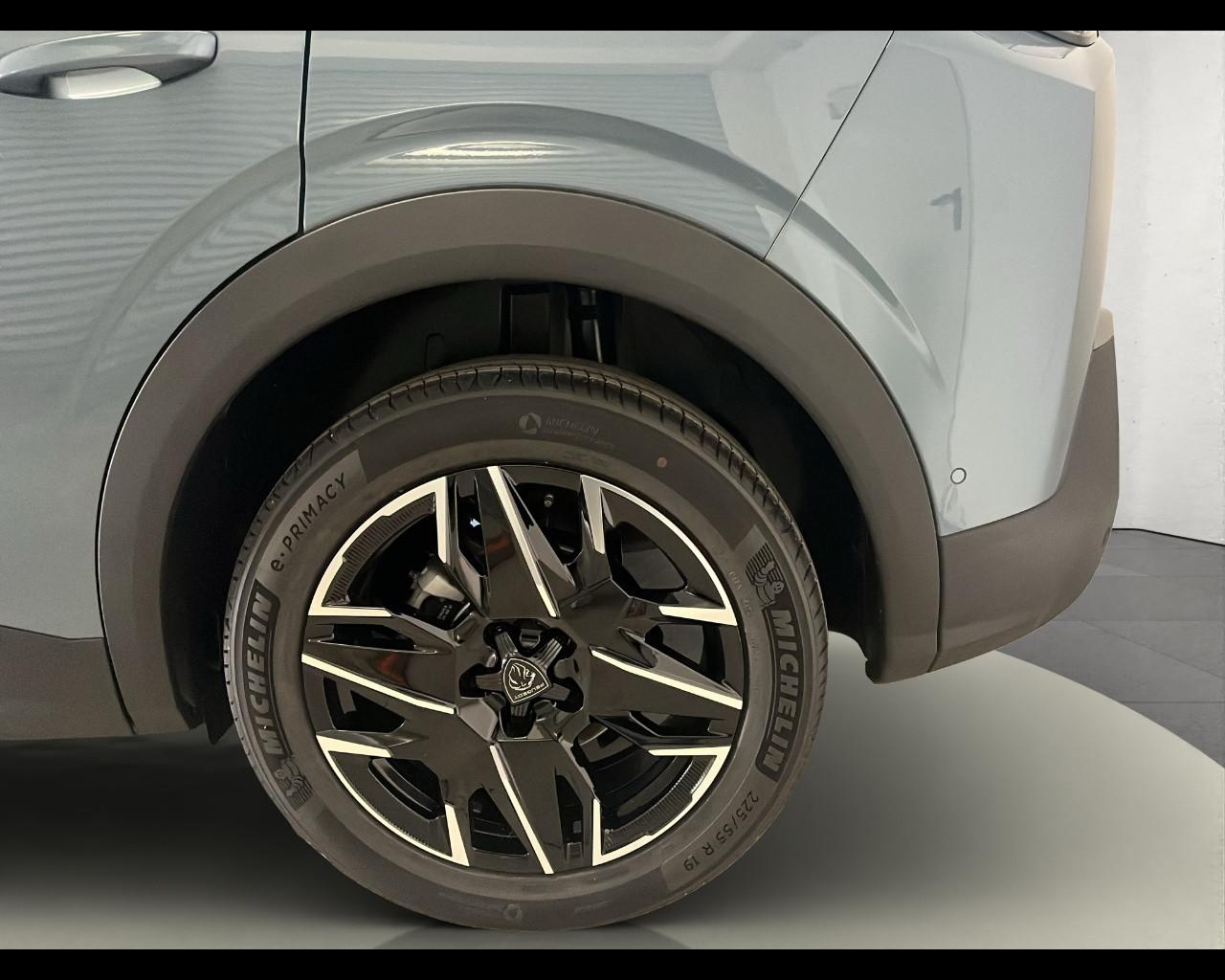 PEUGEOT Nuovo 3008 ALLURE - Hybrid 136 E-DCS6