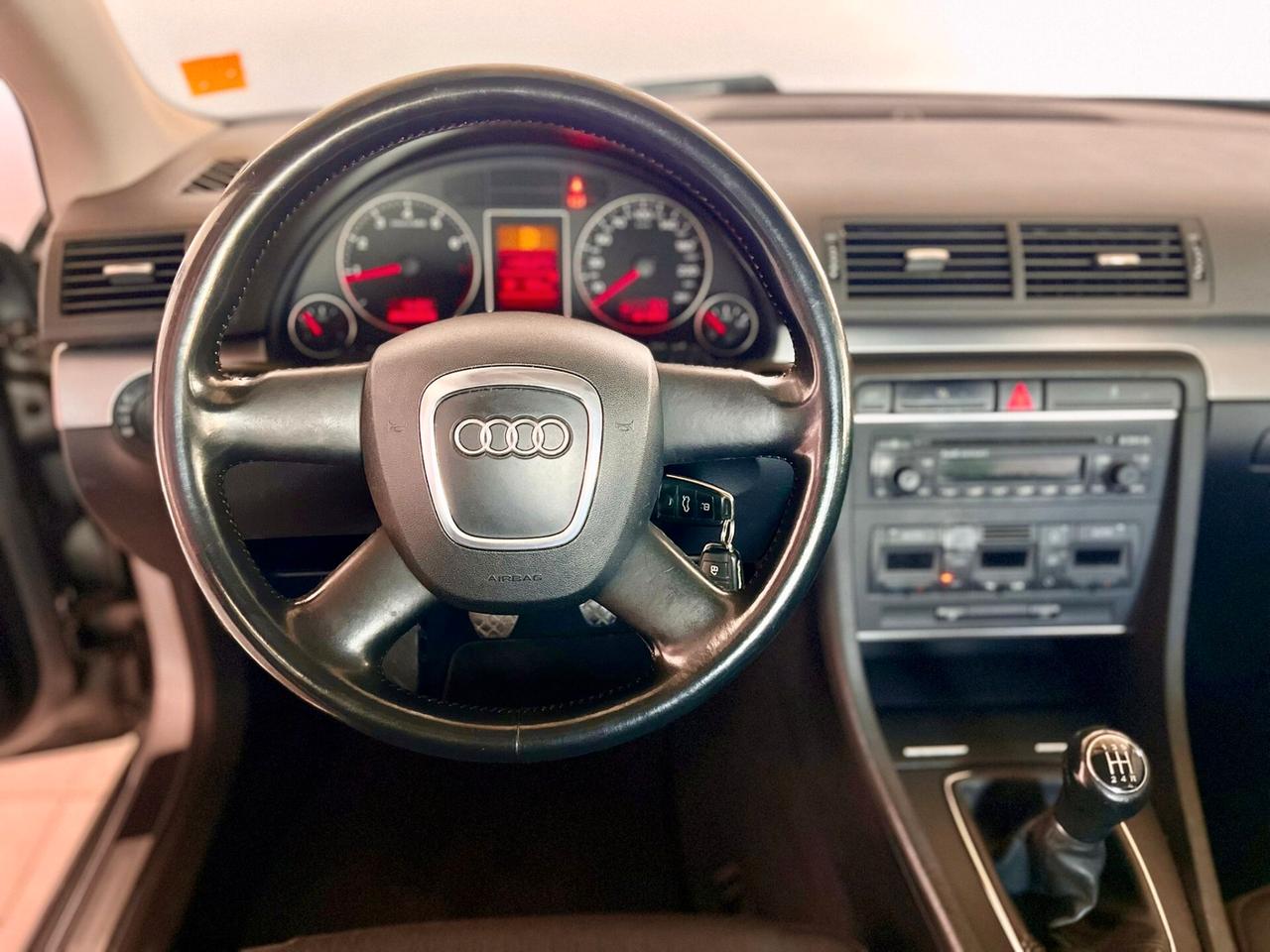 Audi A4 1.6 Sport