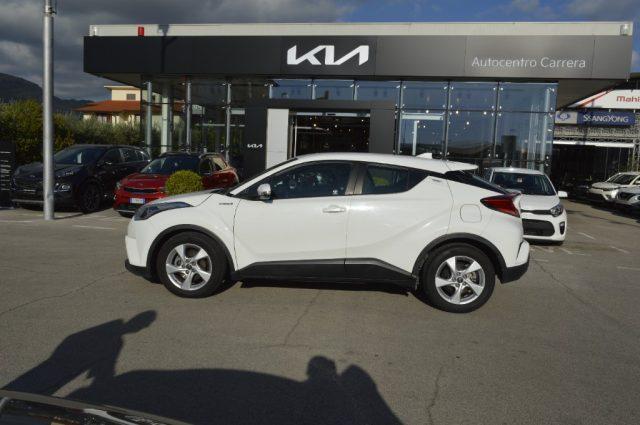 TOYOTA C-HR 1.8 Hybrid E-CVT Business