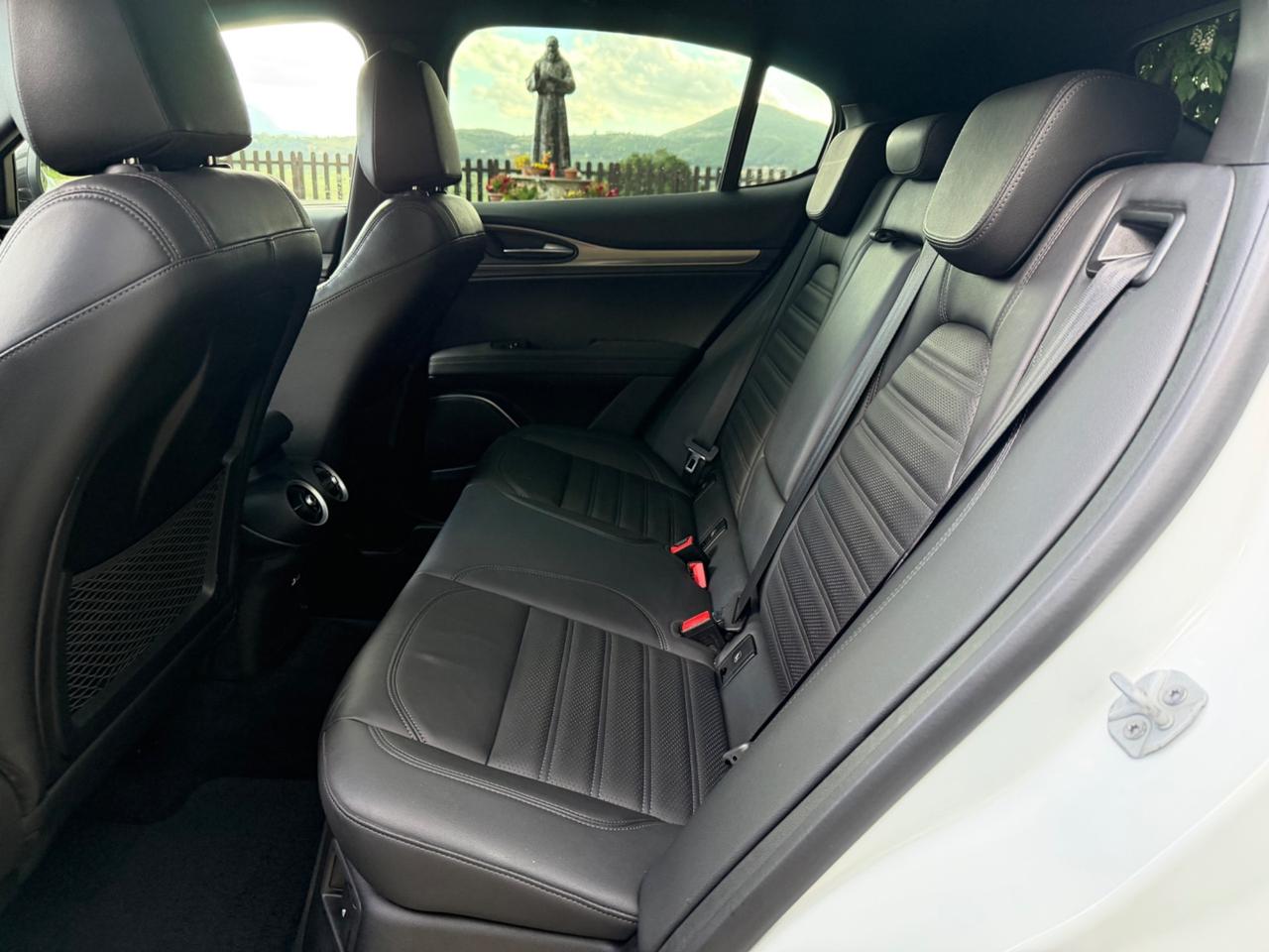 Alfa Romeo Stelvio 2.2 Turbodiesel 210 CV AT8 Q4 Veloce
