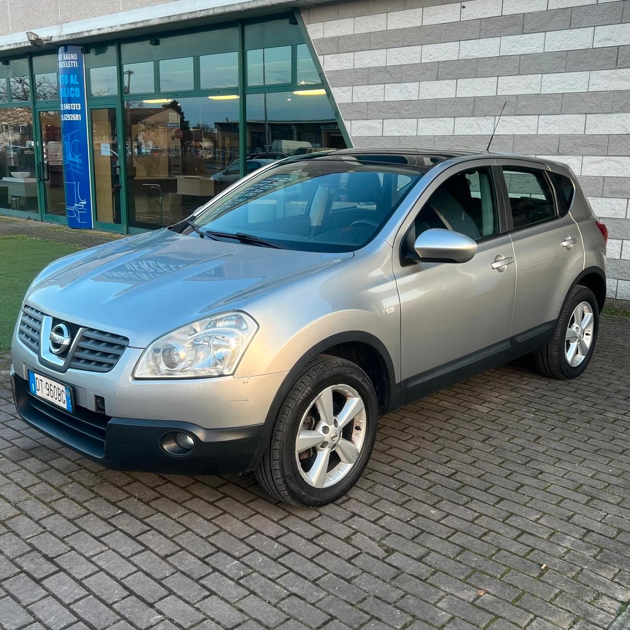 Nissan Qashqai 2.0 dCi DPF 4WD Tekna