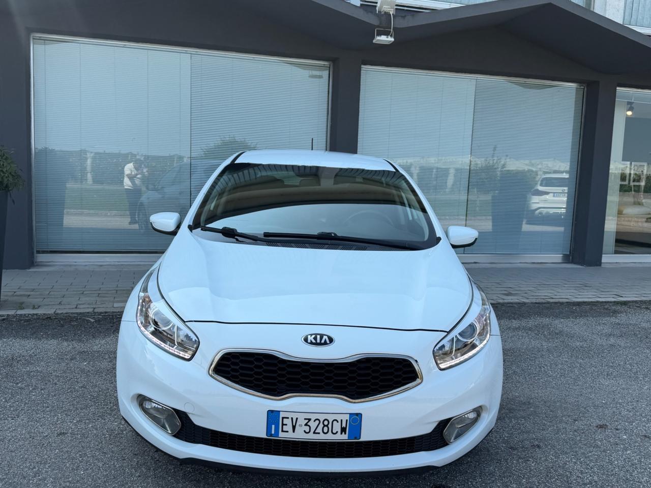 Kia Ceed cee'd 1.4 CRDi 5 porte Cool