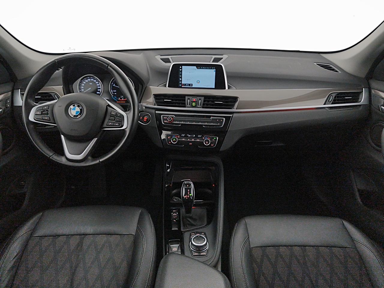 BMW X1 (F48) sDrive18d xLine